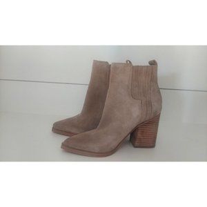 Marc Fisher LTD Oshay Pointed Toe Bootie Cloud Suede/NWOB, Size 5